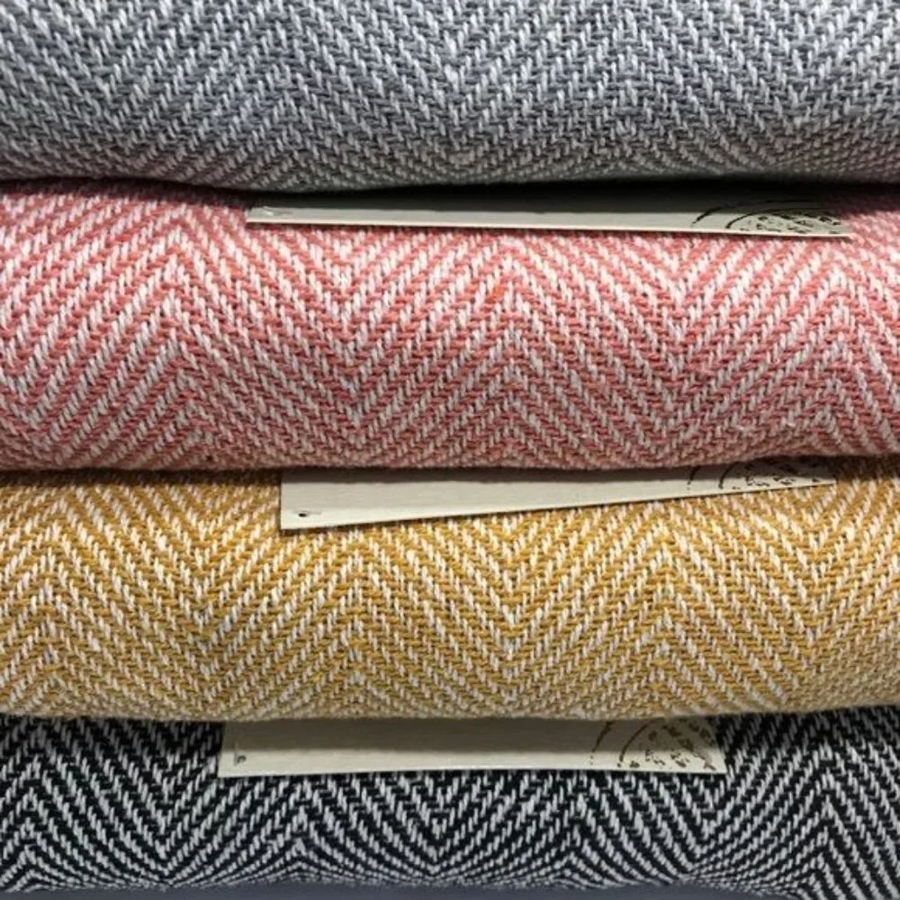 GLOBAL MARKETPLACE Woven Throw In Red